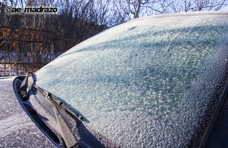 COMO QUITAR HIELO EN EL PARABRISAS